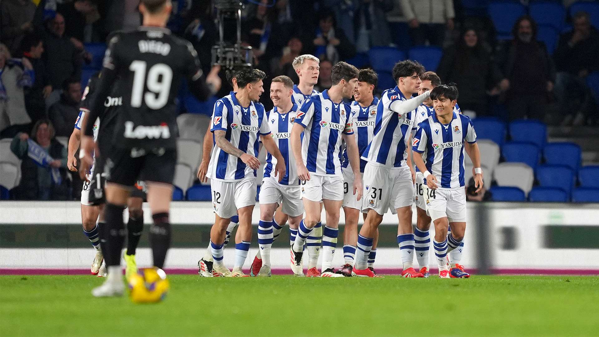 年轻球员在 年轻球员在