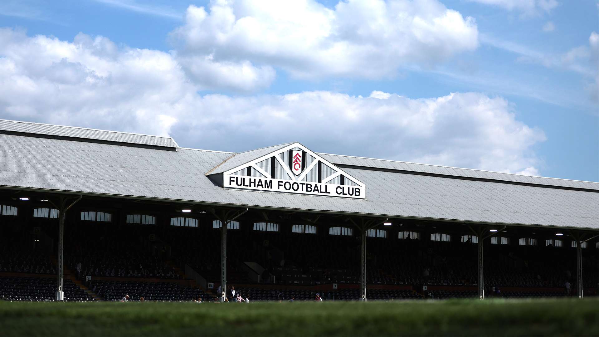 河南队发工资缓解压力 连续两轮换人问题引人关注